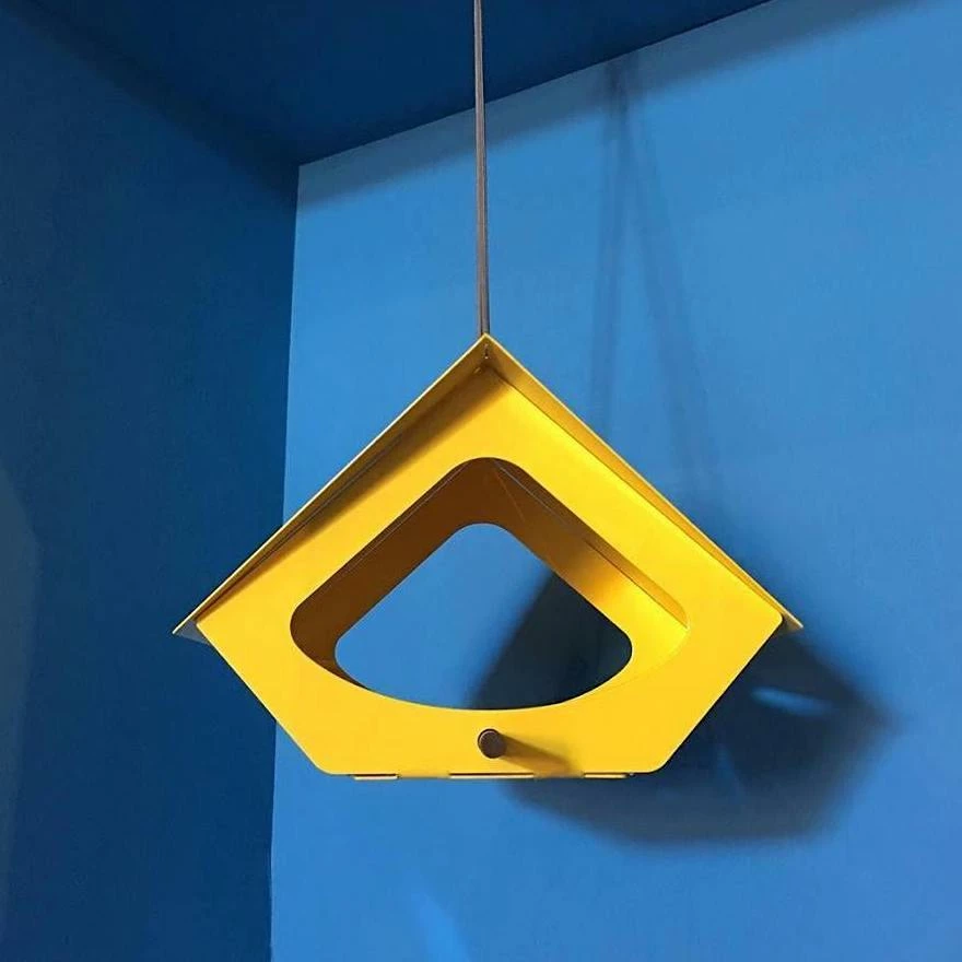 SHIFT Beekman Fly-Thru Bird Feeder